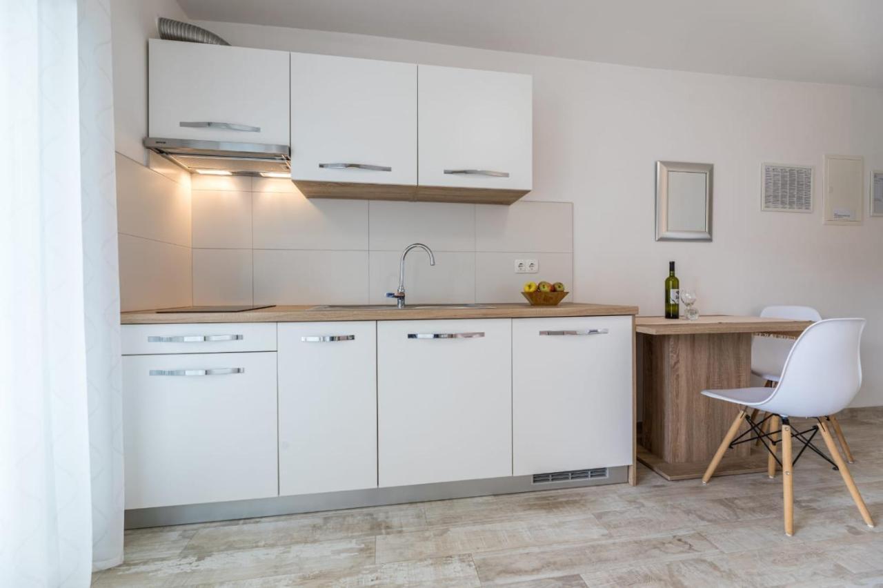 Apartments Augustinovic Baska  Luaran gambar