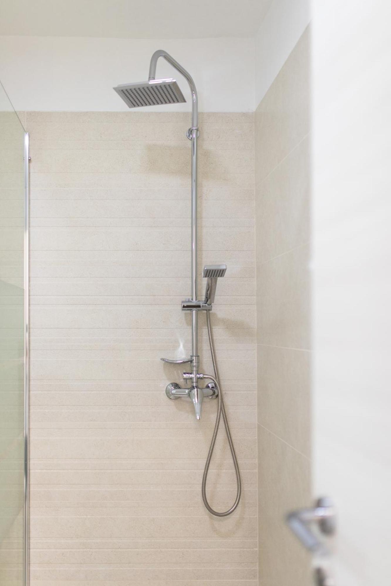 Apartments Augustinovic Baska  Bilik gambar