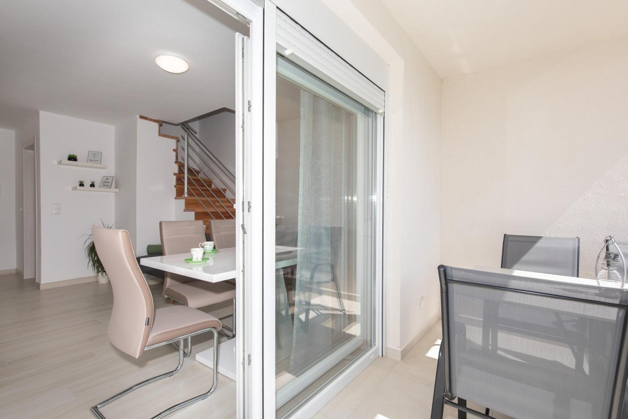 Apartments Augustinovic Baska  Bilik gambar