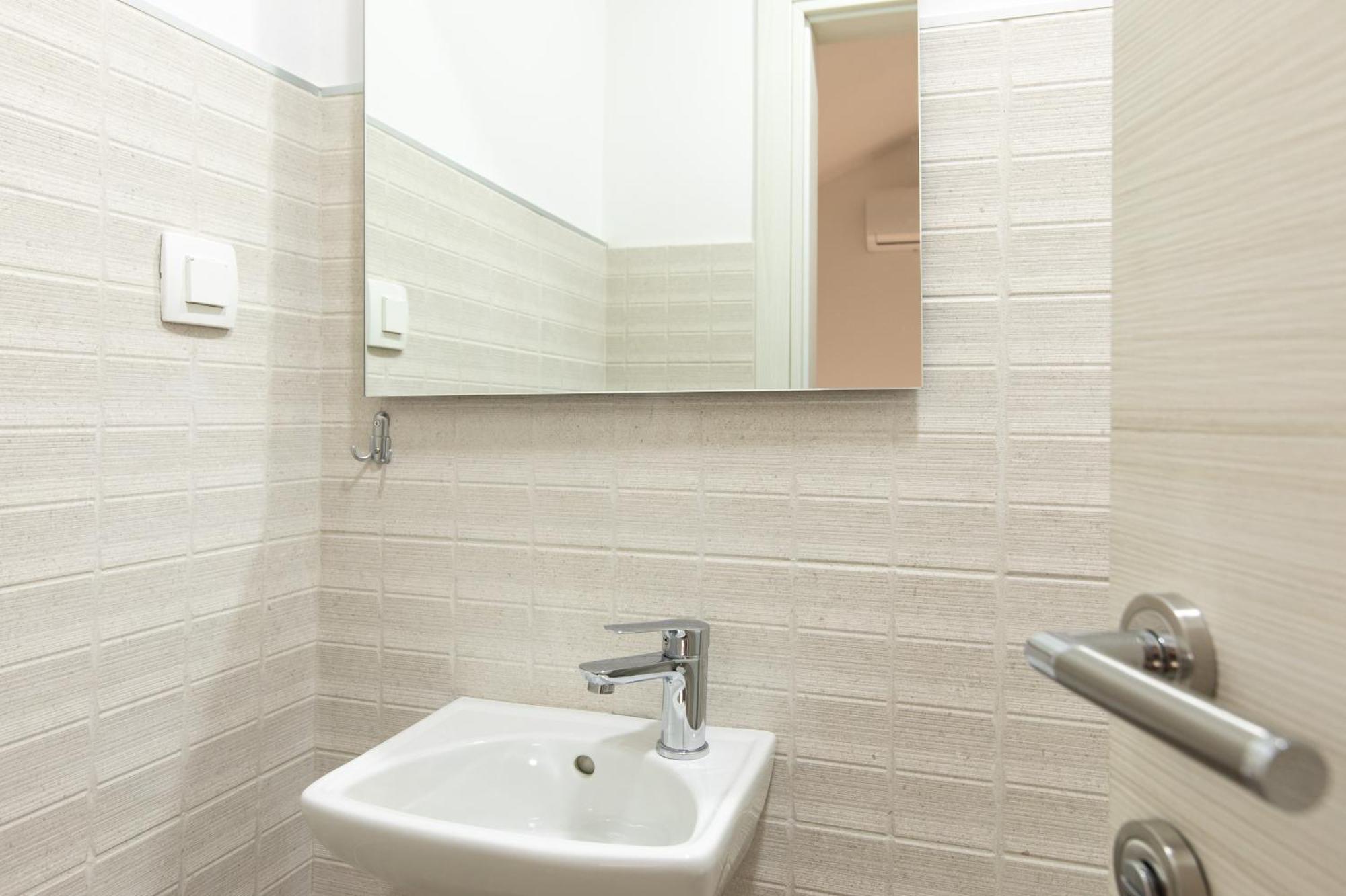 Apartments Augustinovic Baska  Bilik gambar